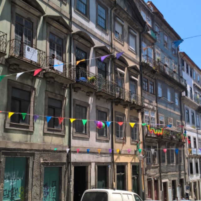 Edifício na Rua S. João – Porto